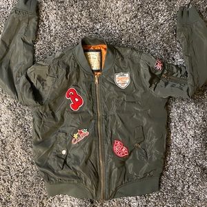 BOMBER JACKET